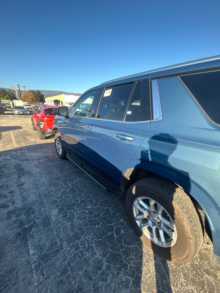 Used 2023 Chevrolet Suburban LT AWD/4WD image 7