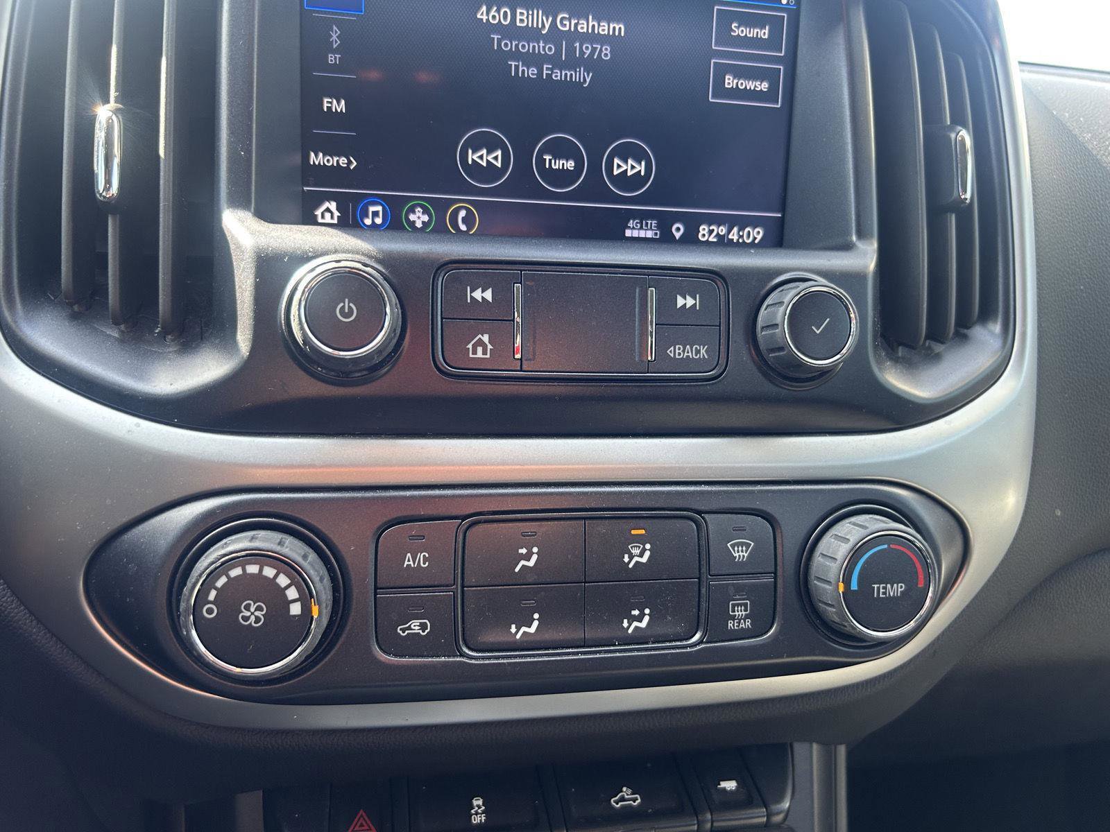 Used 2022 Chevrolet Colorado LT w/ LT Convenience Package image 11