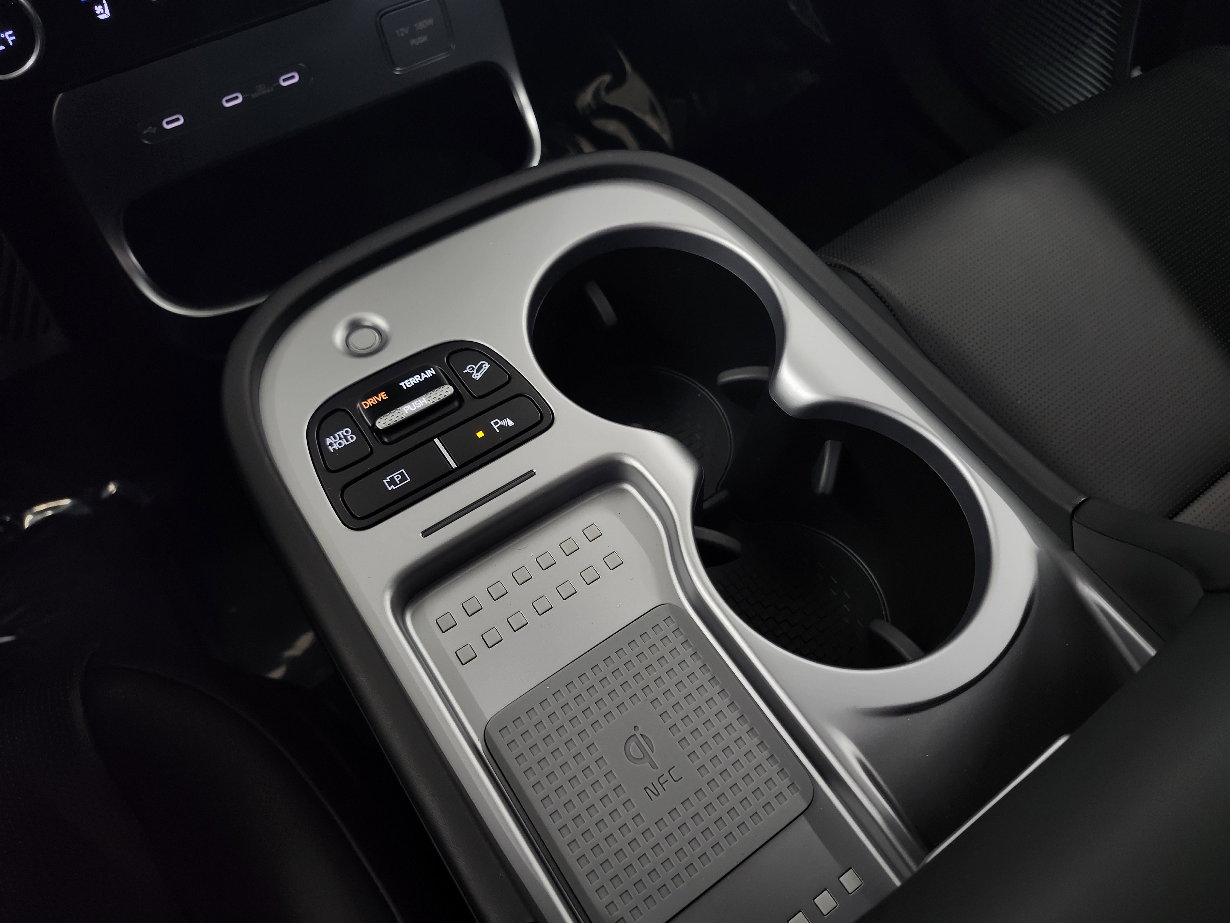 New 2026 Hyundai Ioniq 9 Calligraphy image 9