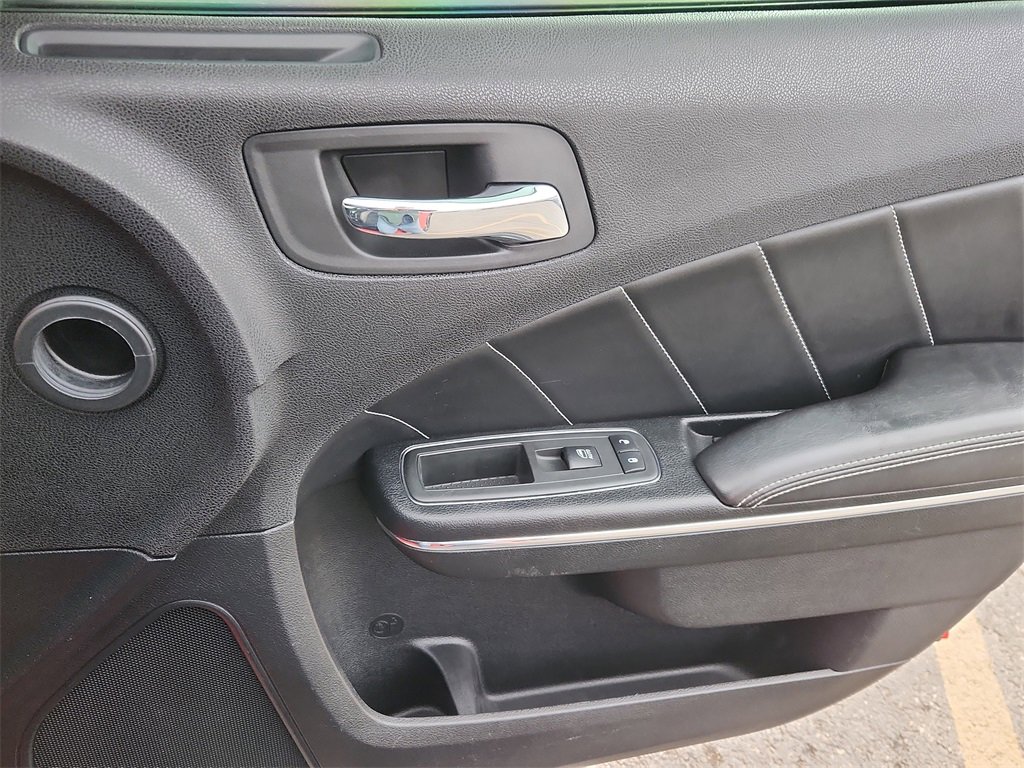 Used 2014 Dodge Charger R/T image 13