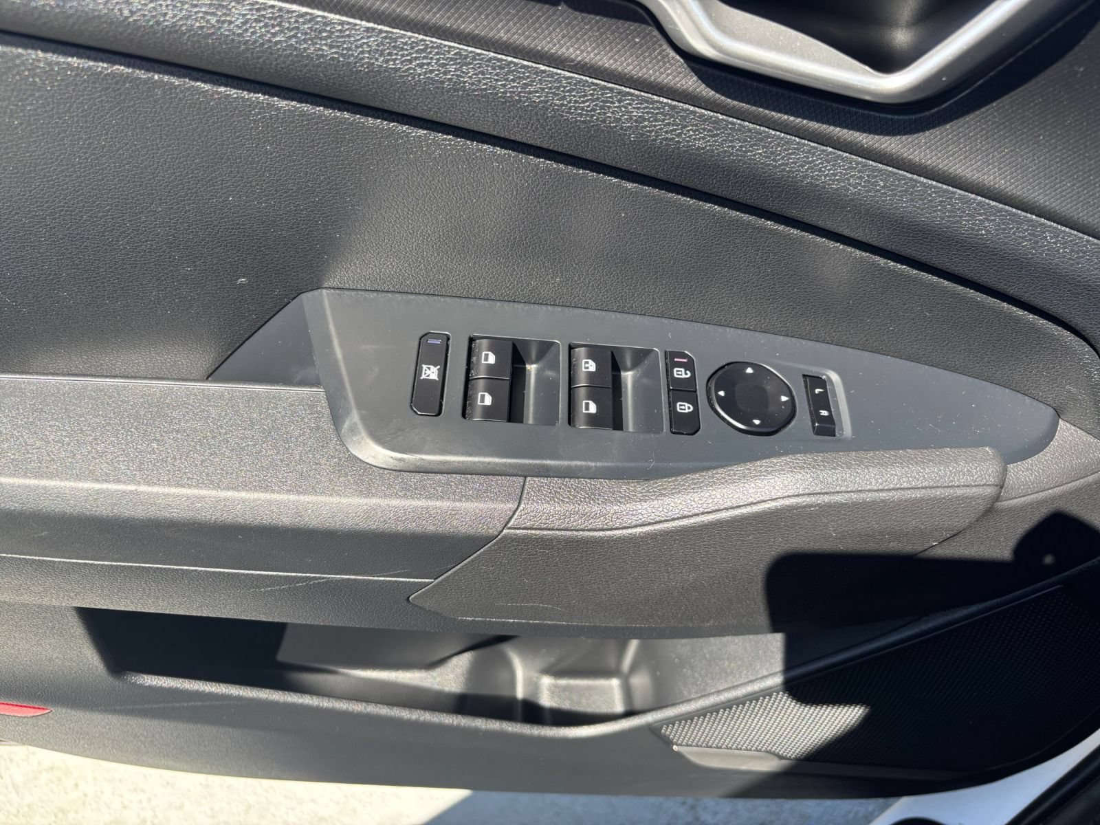 Used 2026 Kia Sportage LX AWD/4WD image 18