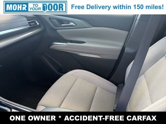 Used 2025 Chevrolet Traverse LT image 27