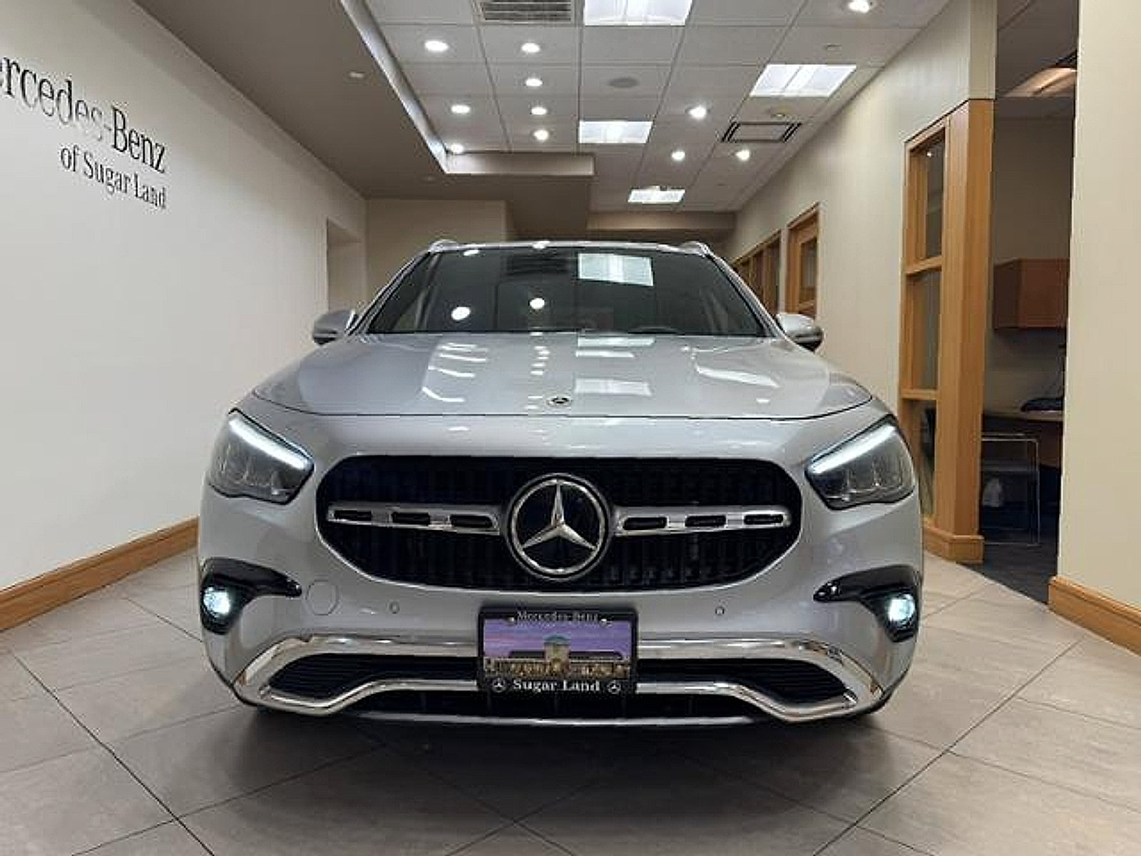 Used 2025 Mercedes-Benz GLA 250 image 2