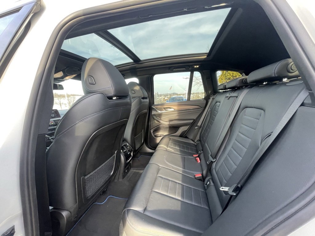 Used 2018 BMW X3 M40i image 24