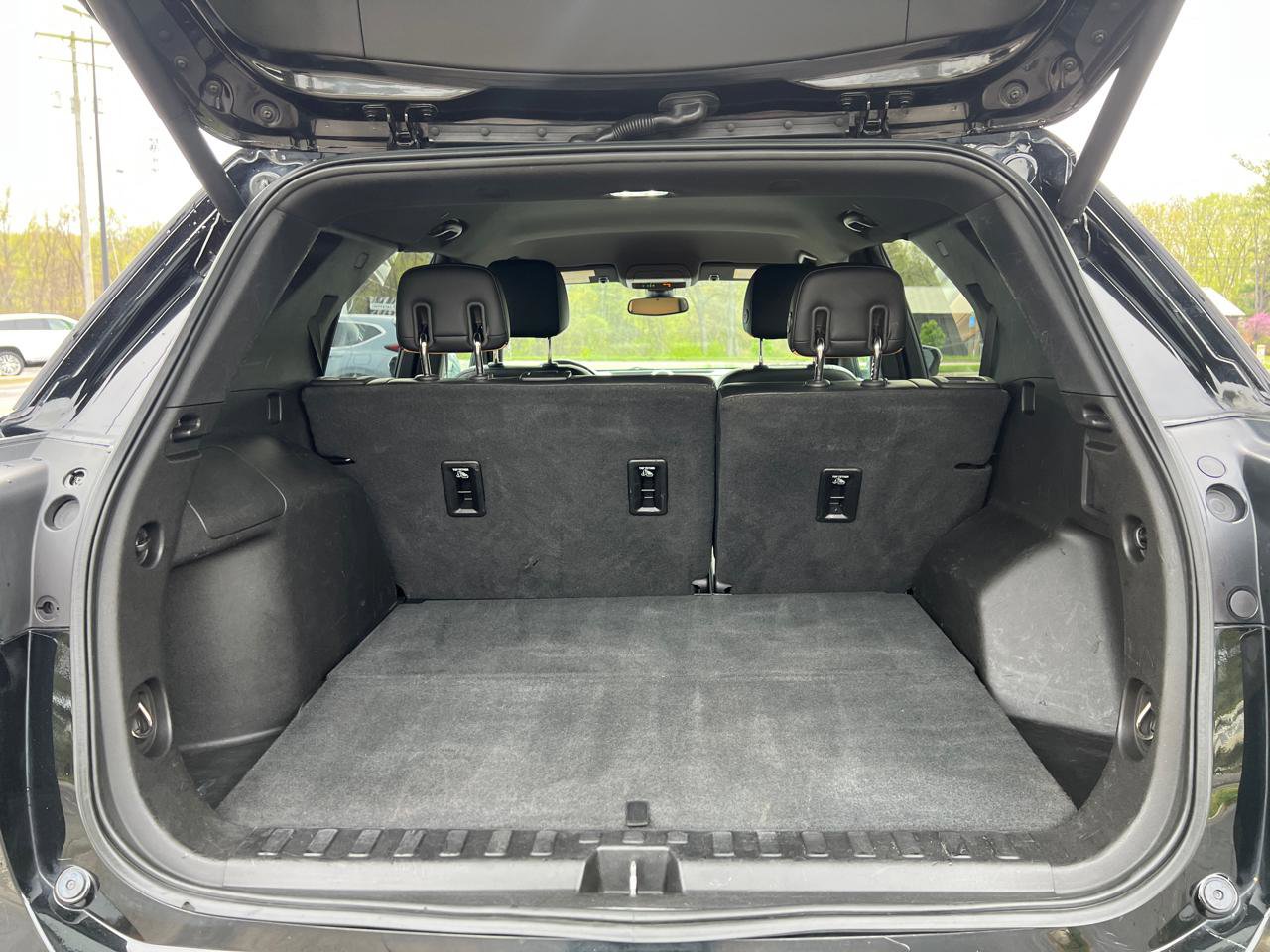 Used 2018 Chevrolet Equinox Premier AWD/4WD image 36