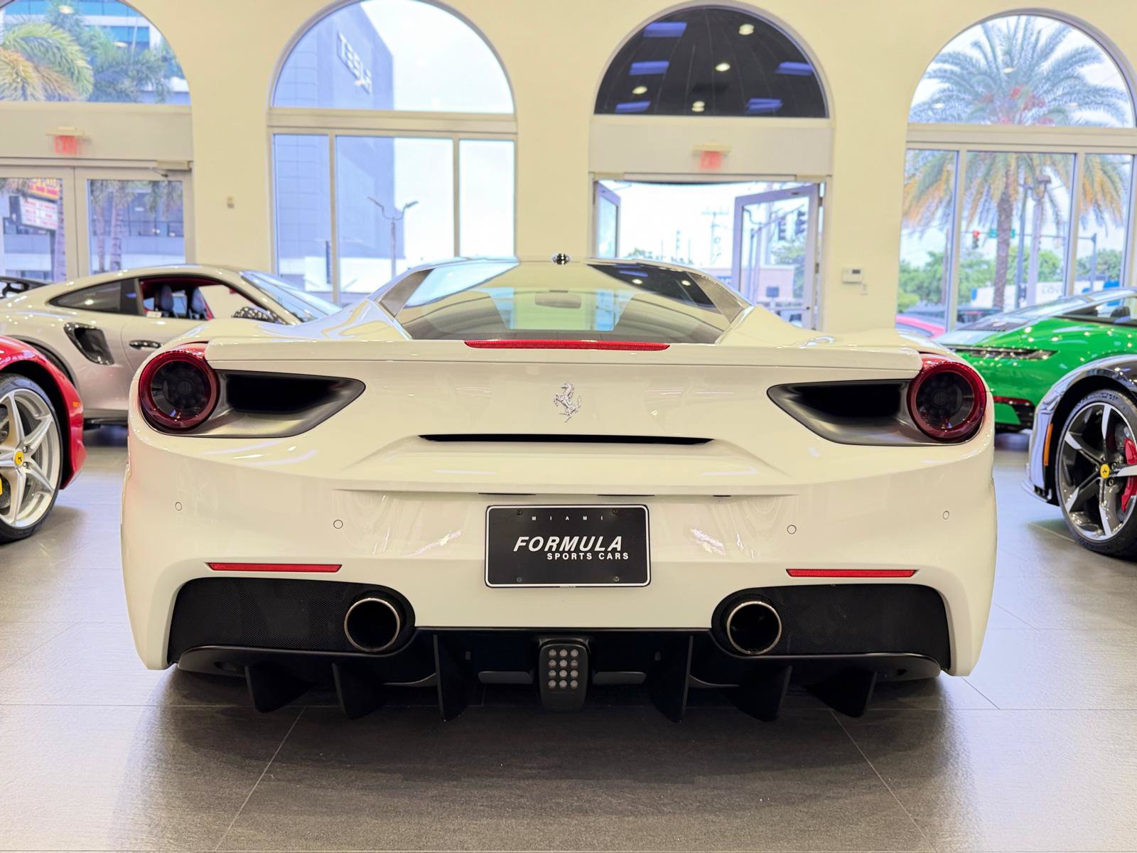 Used 2017 Ferrari 488 GTB RWD image 14