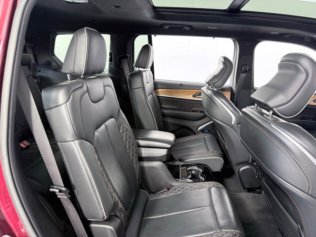 Used 2021 Jeep Grand Cherokee L Summit image 27