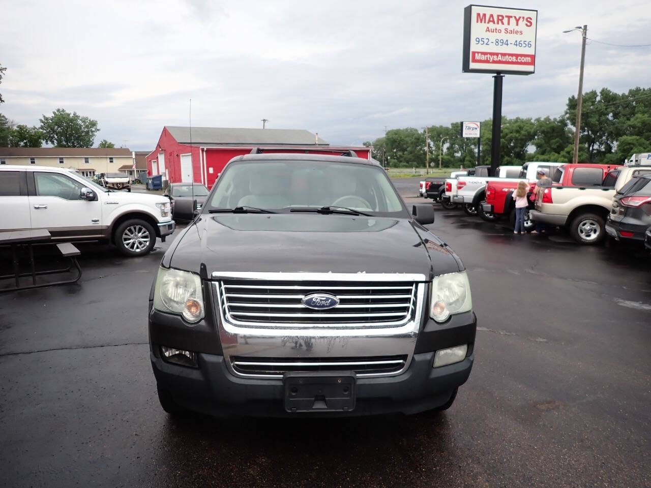 Used 2007 Ford Explorer XLT AWD/4WD image 2