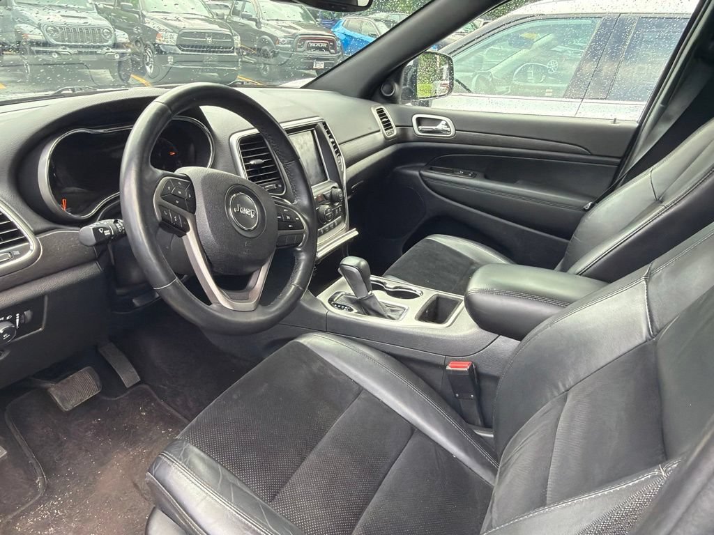 Used 2018 Jeep Grand Cherokee Altitude AWD/4WD image 8