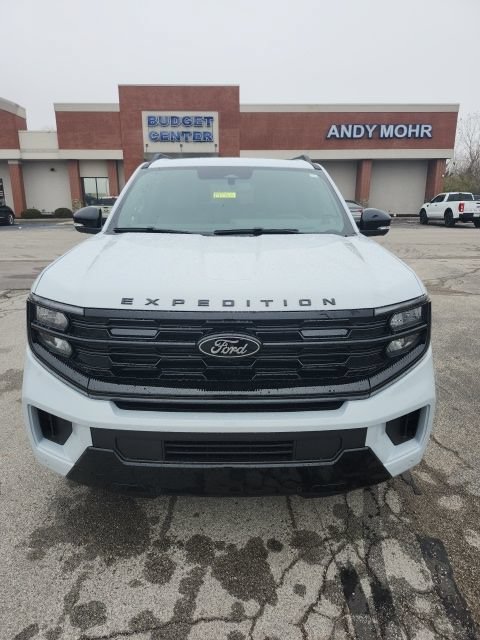 New 2025 Ford Expedition Platinum w/ Stealth Performance Package AWD/4WD image 3