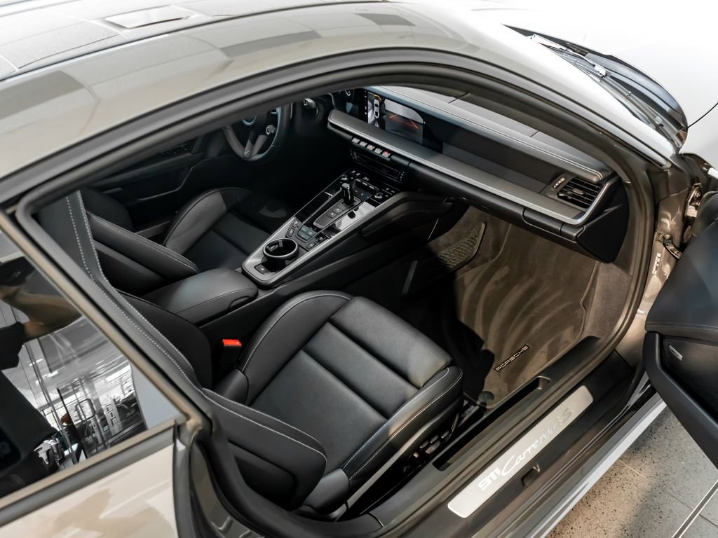 Certified 2024 Porsche 911 Carrera 4S AWD/4WD image 28