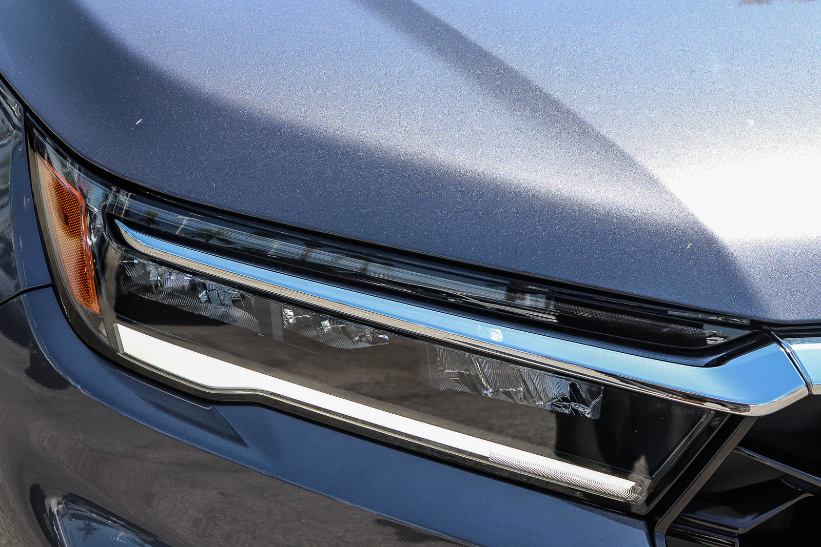 Certified 2025 Honda Pilot Touring image 6