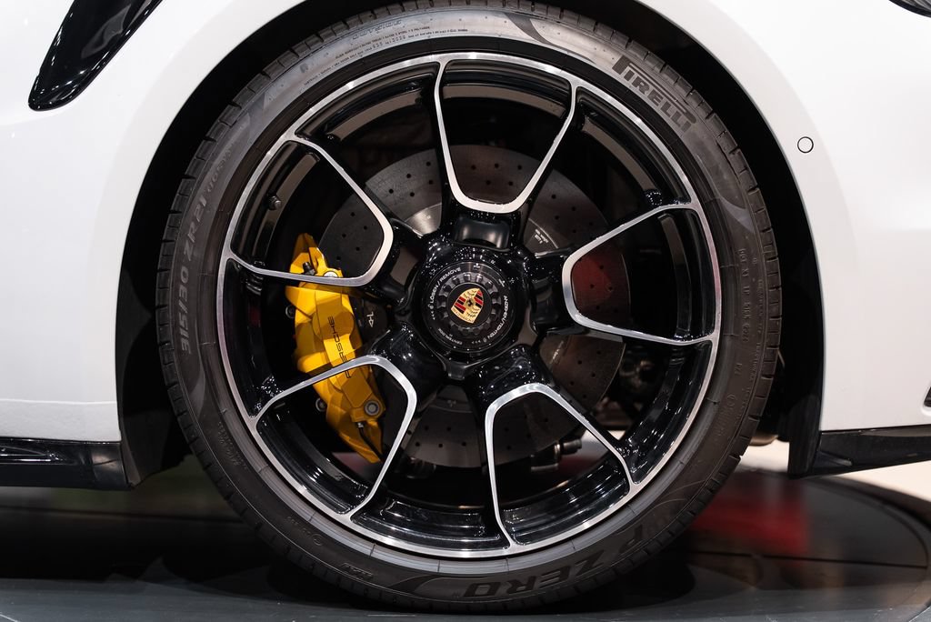 Used 2025 Porsche 911 Turbo AWD/4WD image 18