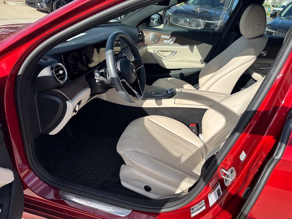Used 2023 Mercedes-Benz E 350 4MATIC Sedan image 11