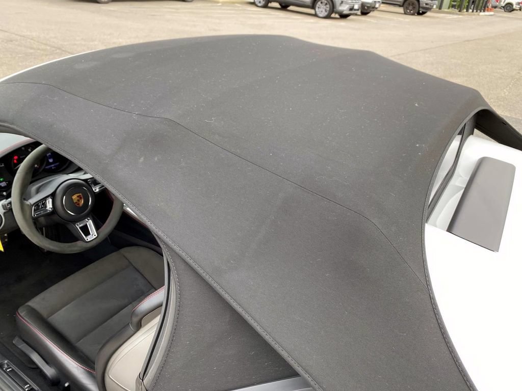Used 2021 Porsche 718 Boxster Spyder RWD image 22
