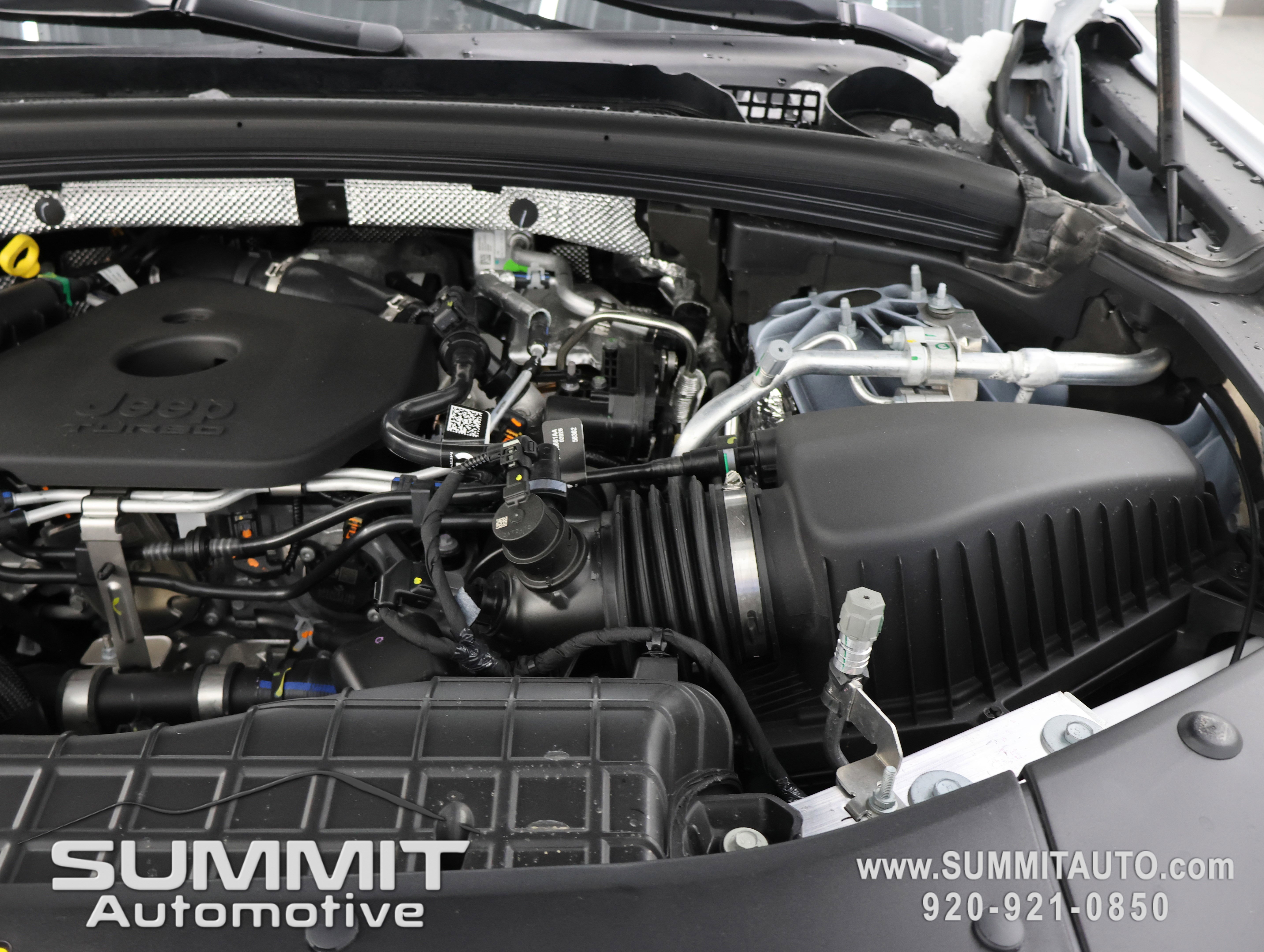 New 2026 Jeep Grand Cherokee L Laredo Altitude image 17