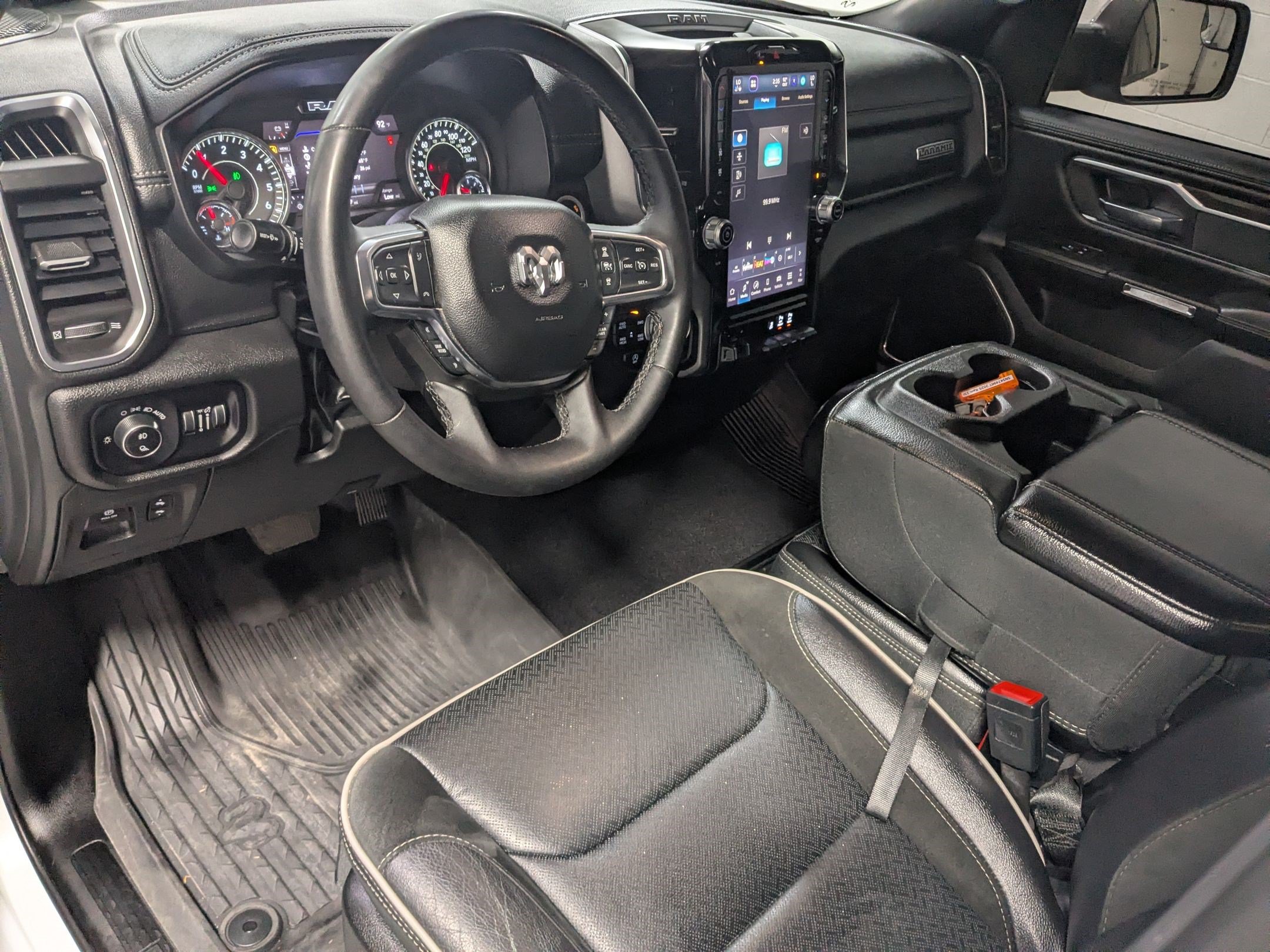 Used 2025 RAM 1500 Laramie AWD/4WD image 12