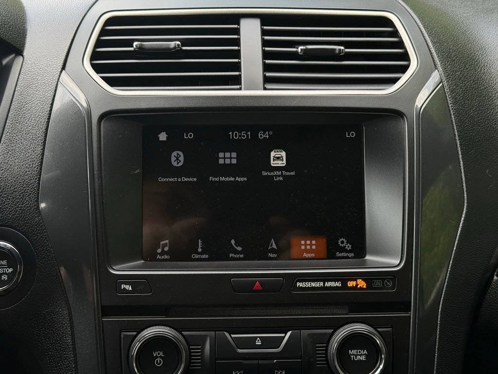 Used 2018 Ford Explorer XLT w/ Equipment Group 202A AWD/4WD image 47