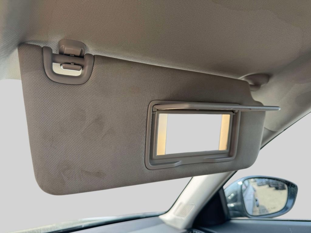 Used 2025 Honda Accord SE image 31