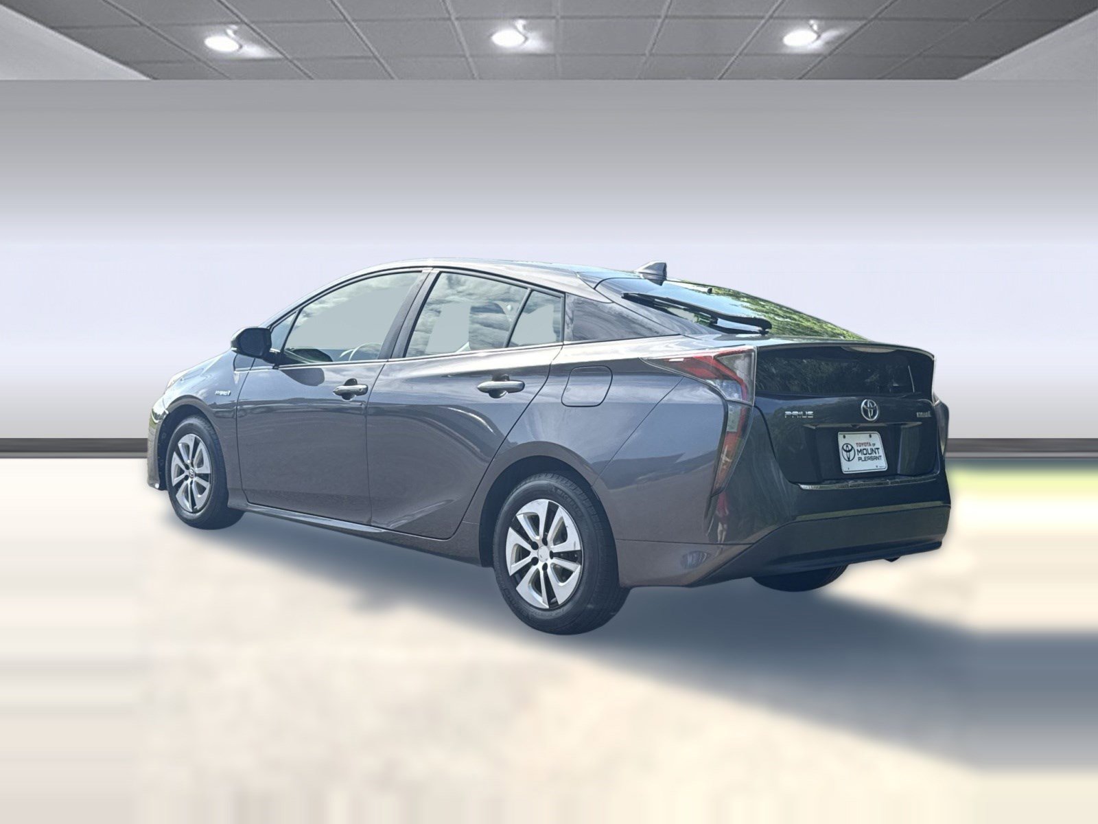 Used 2016 Toyota Prius Three FWD image 21