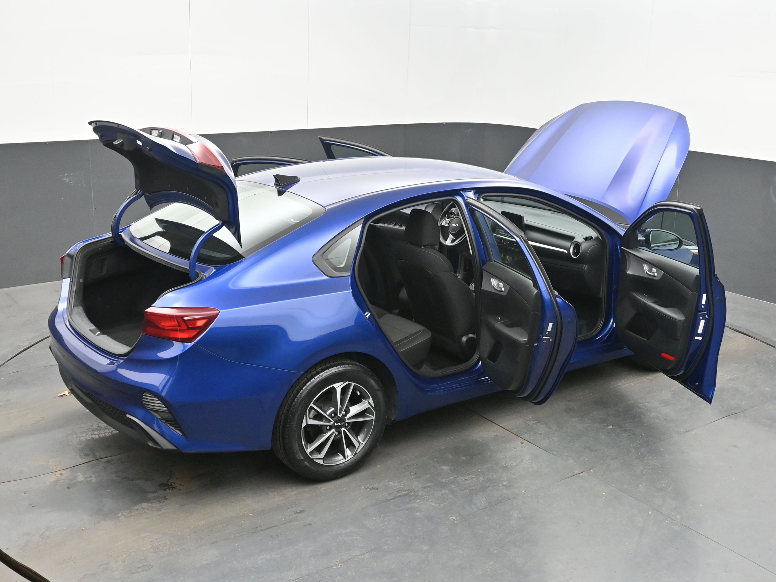 Used 2023 Kia Forte LXS image 45