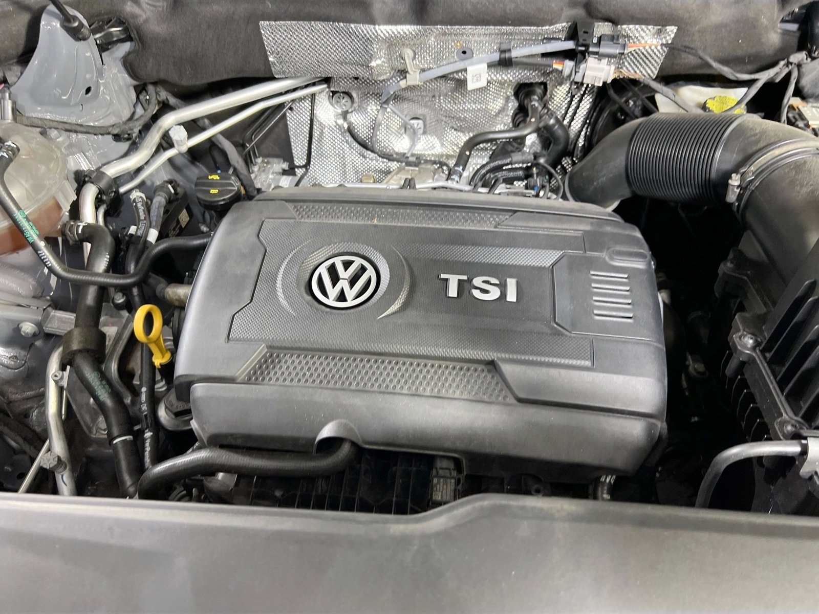 Used 2023 Volkswagen Atlas Cross Sport SEL R-Line image 29