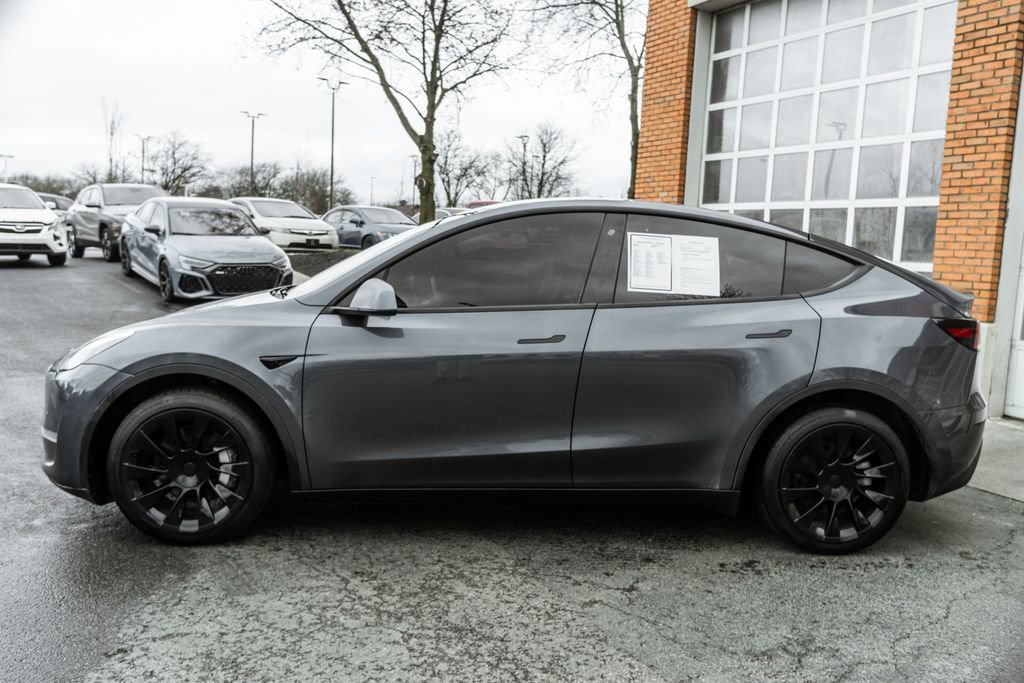 Used 2020 Tesla Model Y Long Range image 41