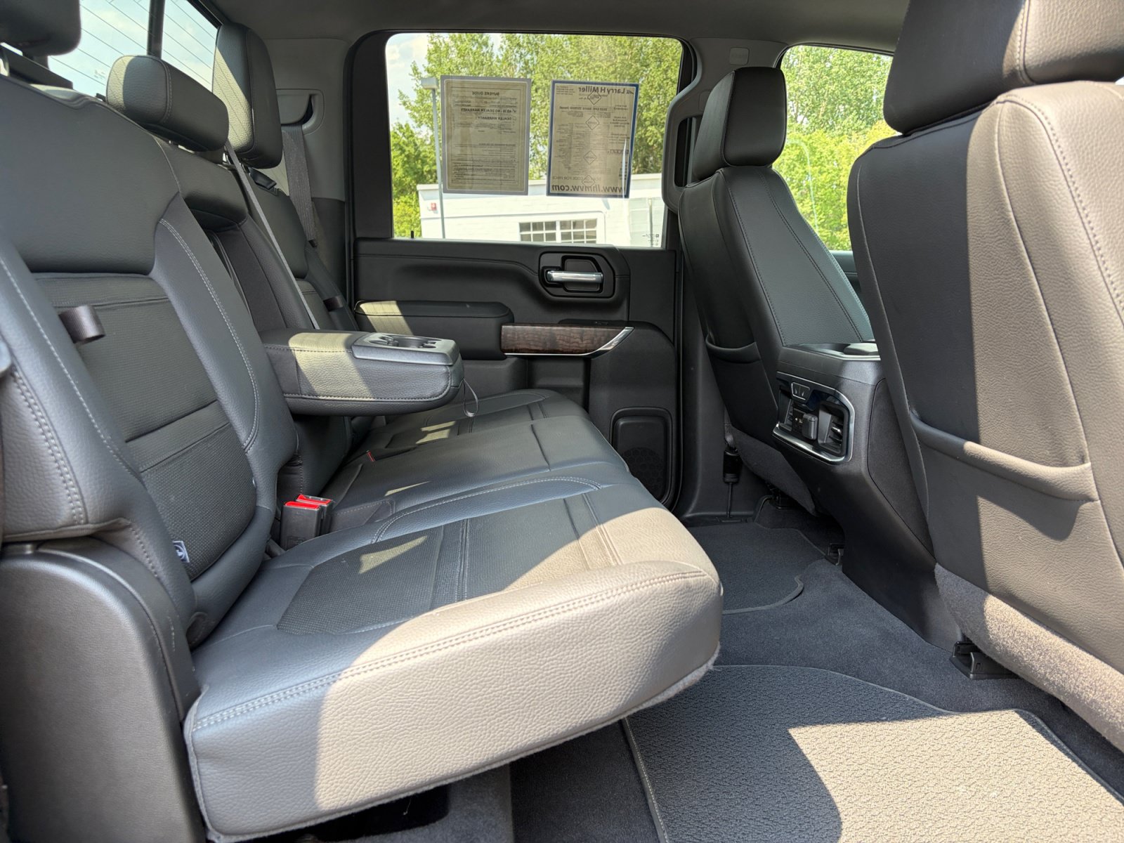Used 2020 GMC Sierra 3500 Denali w/ Denali Ultimate Package AWD/4WD image 18