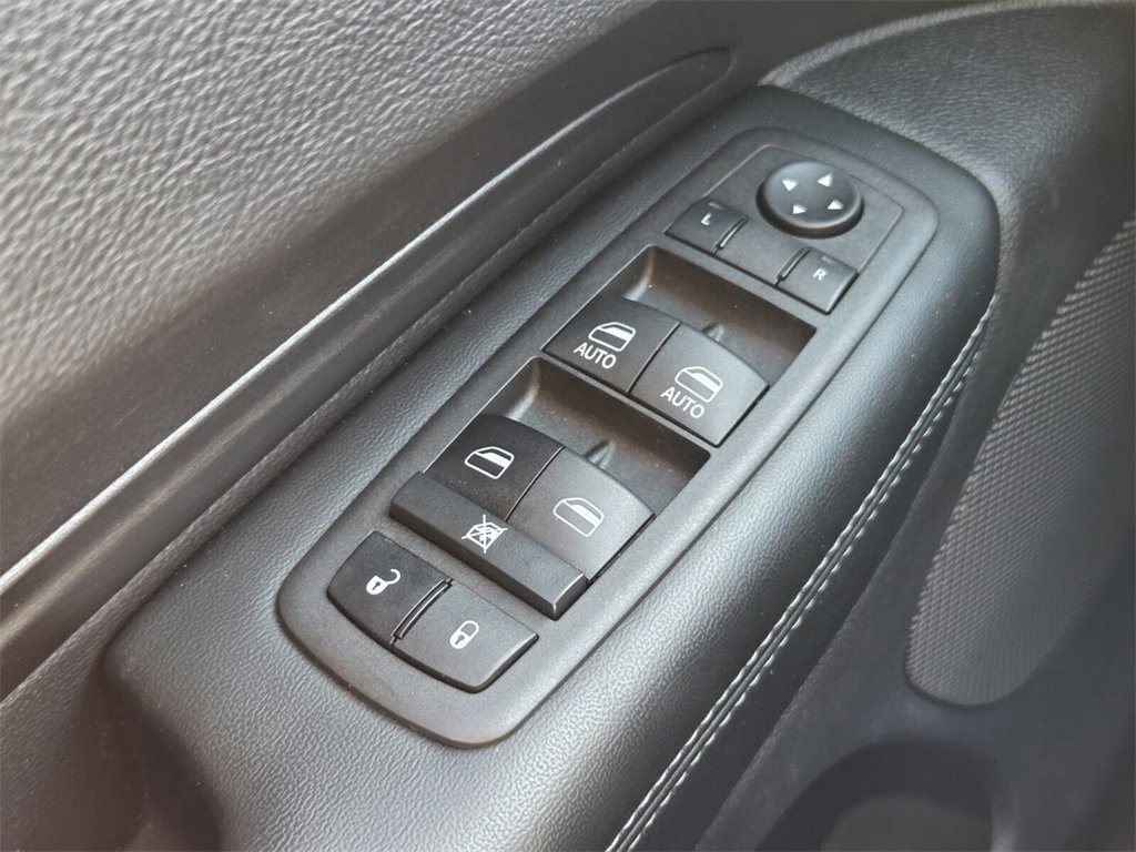 Used 2021 Dodge Durango SXT image 23