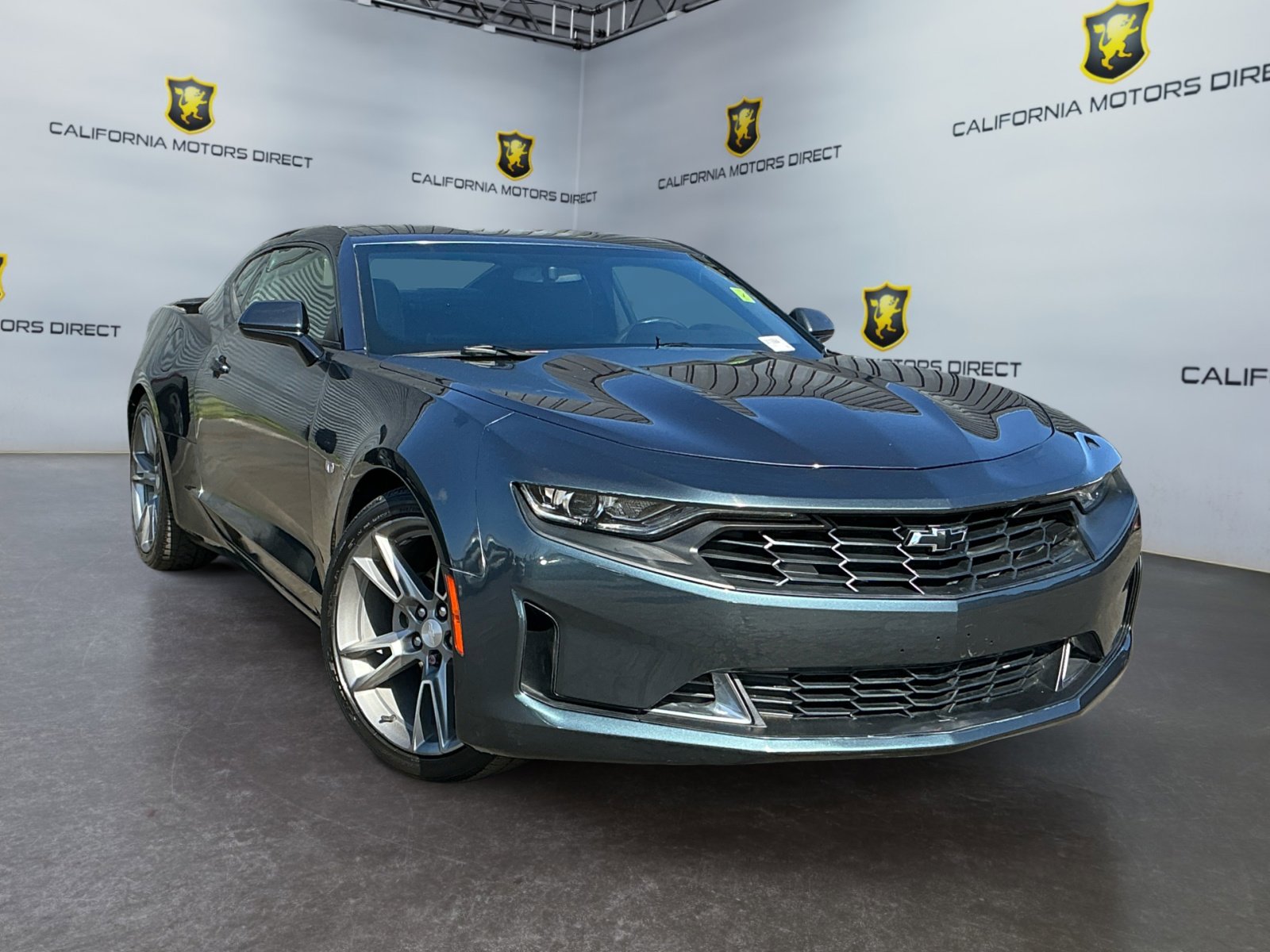 Used 2020 Chevrolet Camaro LT w/ RS Package image 3