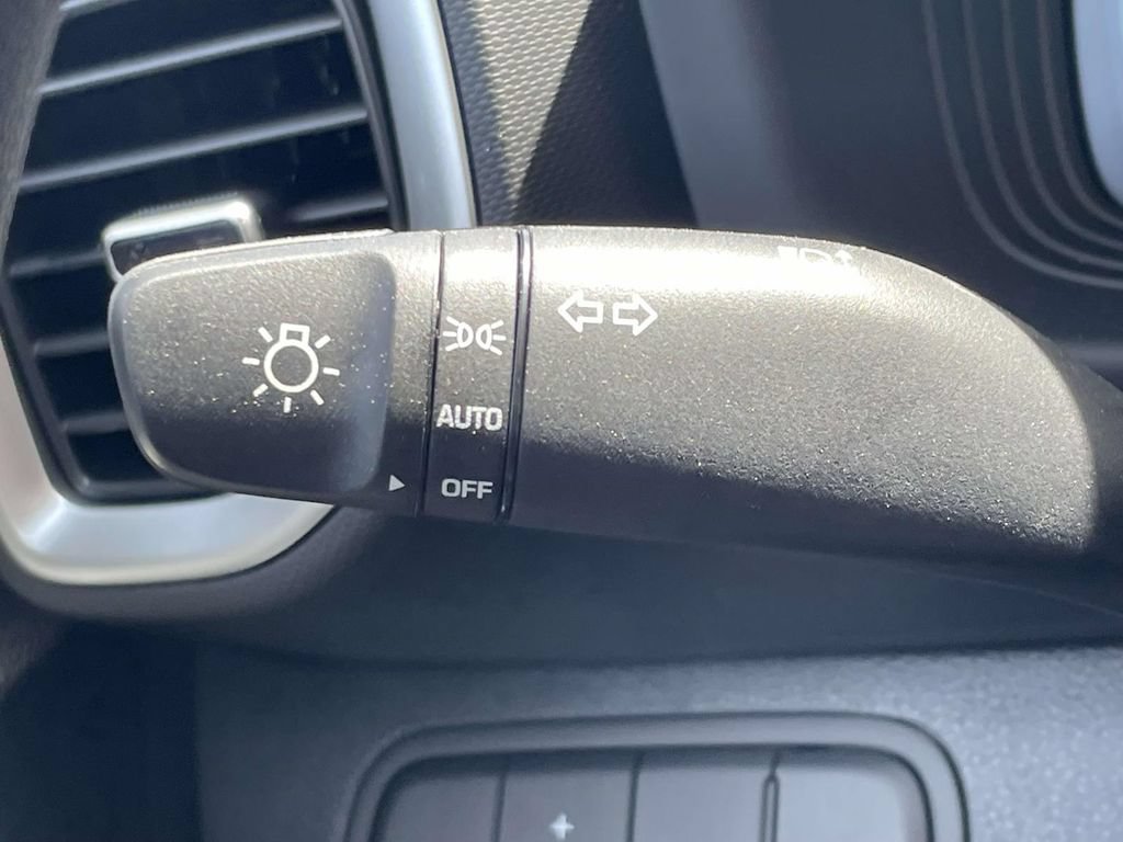 New 2026 Hyundai Venue SE FWD image 21