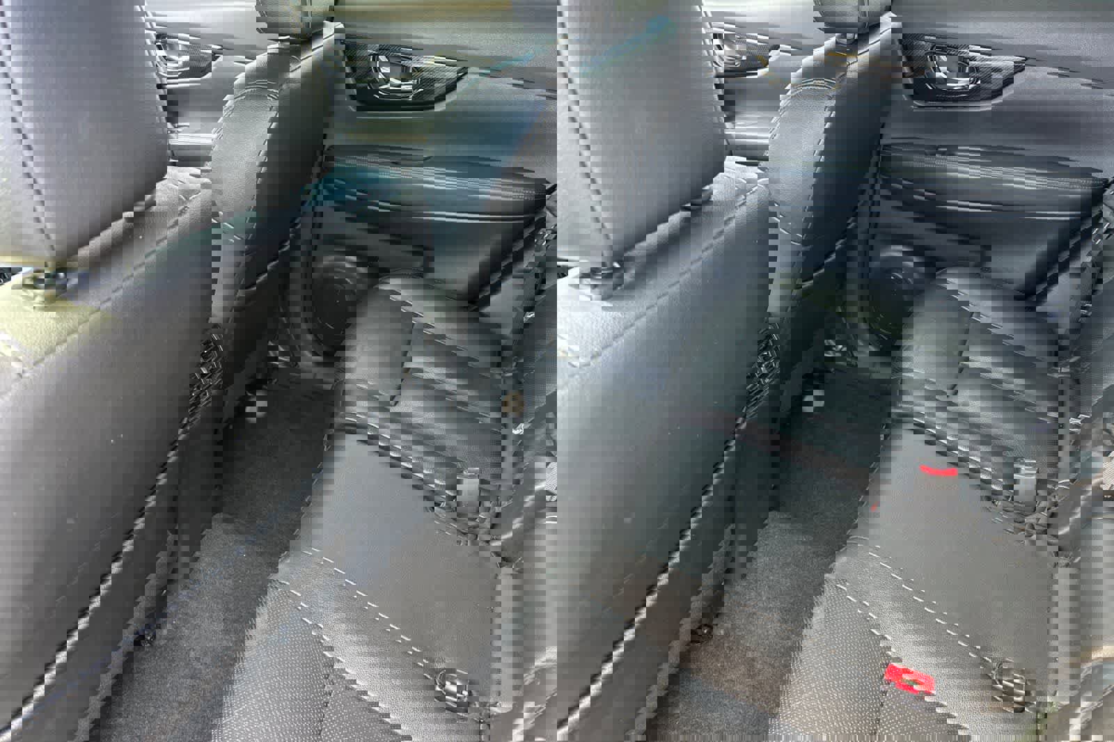 Used 2020 Nissan Rogue SL image 5