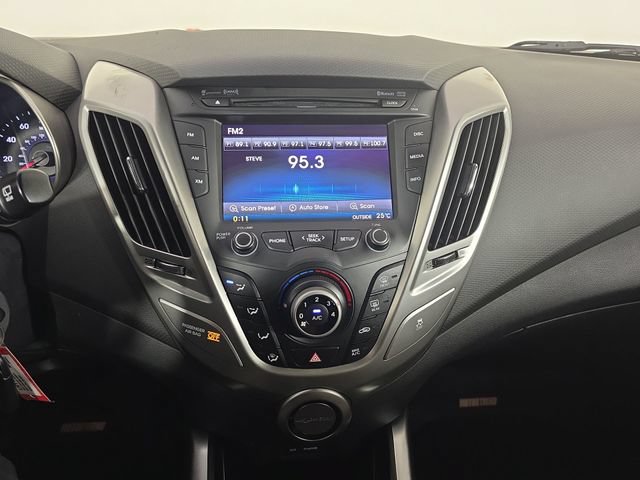 Used 2014 Hyundai Veloster FWD image 21