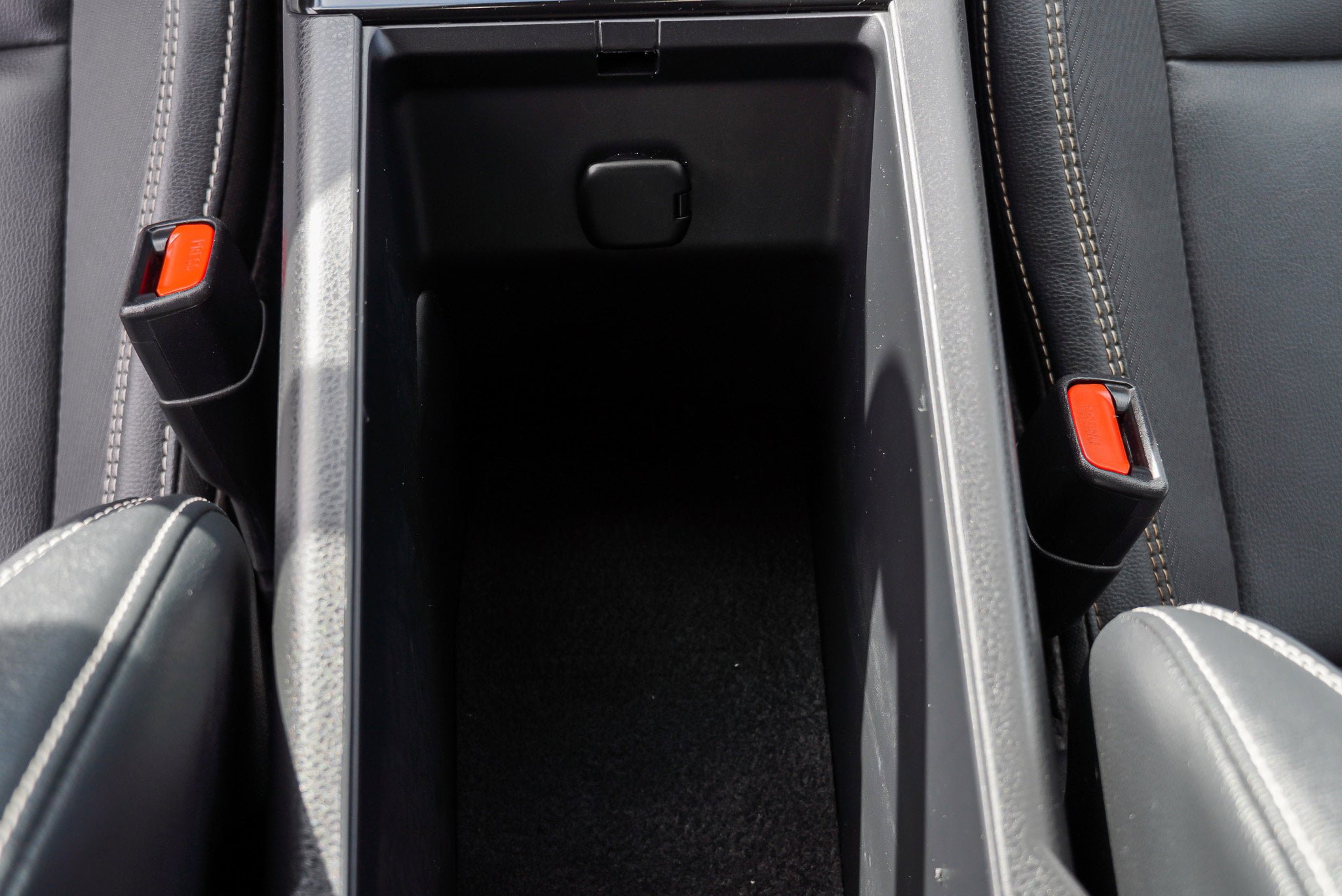 Certified 2025 Toyota Camry SE FWD image 38