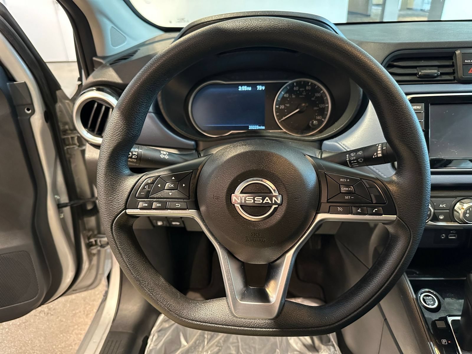 Used 2025 Nissan Versa SV FWD image 27
