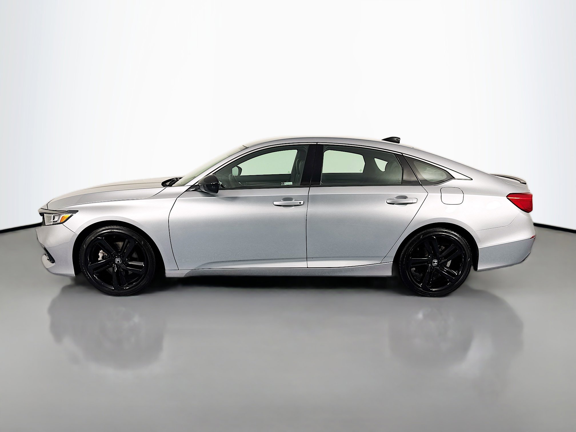 Certified 2022 Honda Accord Sport image 8