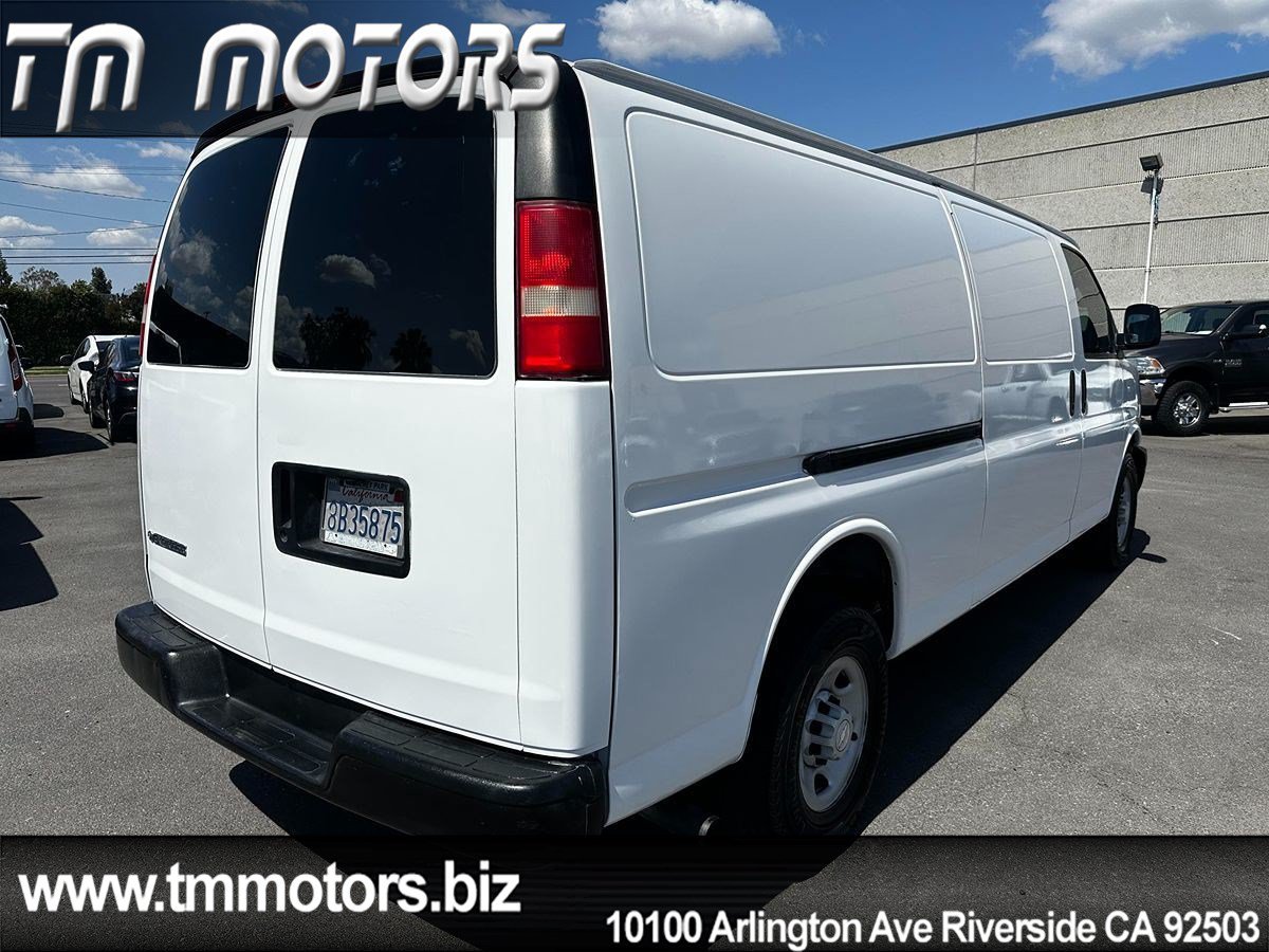 Used 2006 Chevrolet Express 2500 Extended w/ Power and Light Package RWD image 18