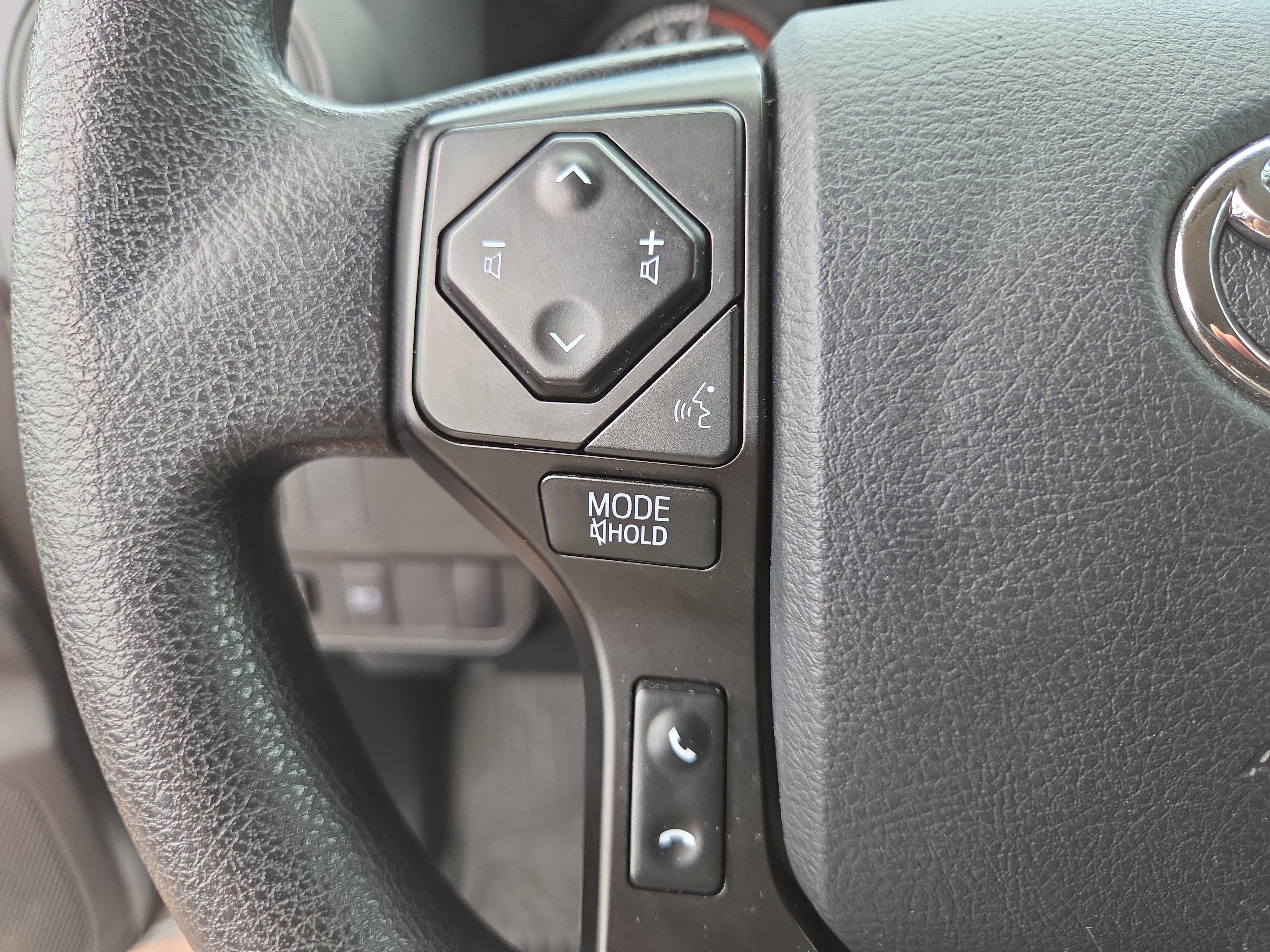 Certified 2023 Toyota Tacoma SR image 31