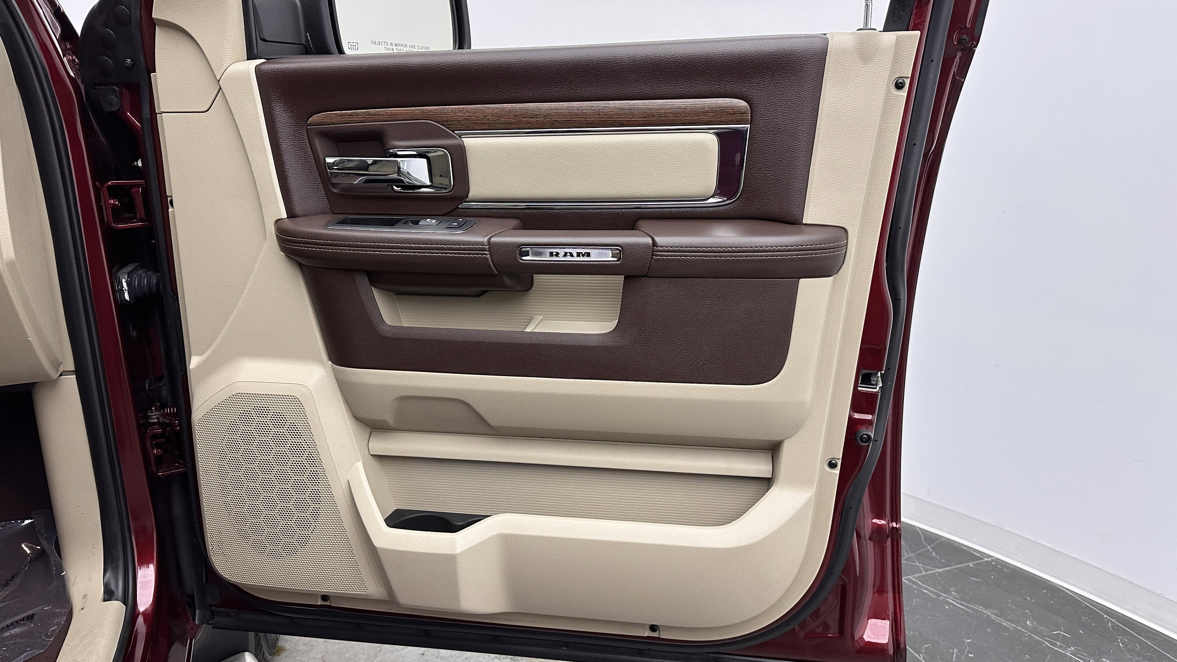 Used 2019 RAM 1500 Laramie w/ Convenience Group image 30