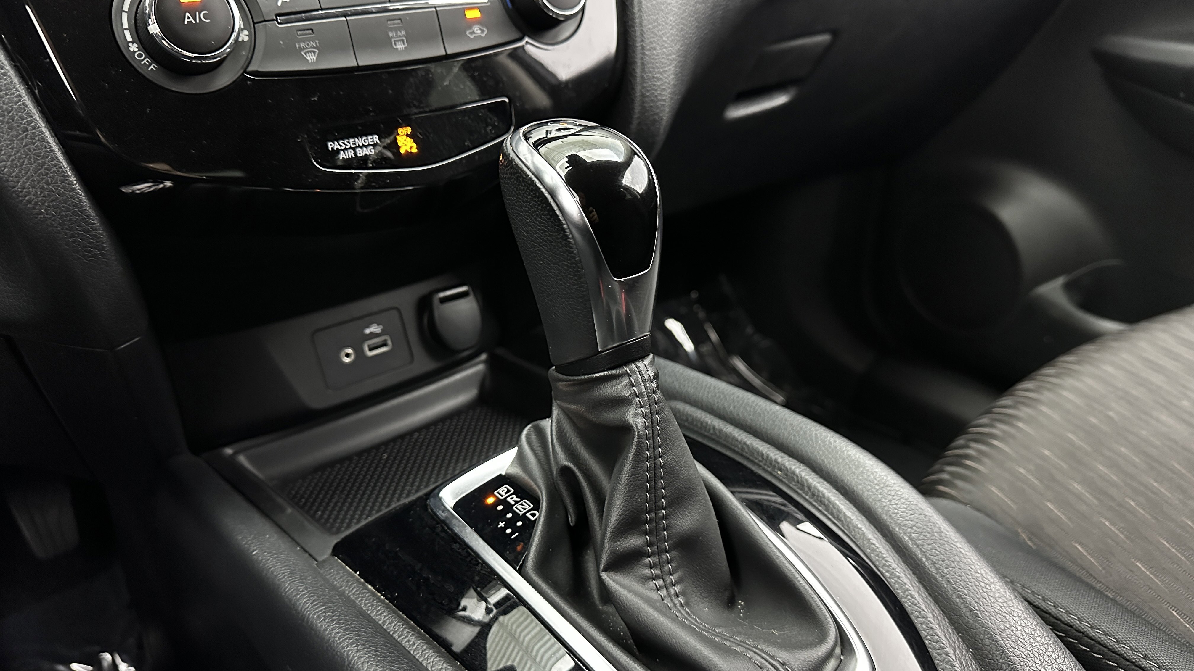 Used 2019 Nissan Rogue S w/ Special Edition Package image 15