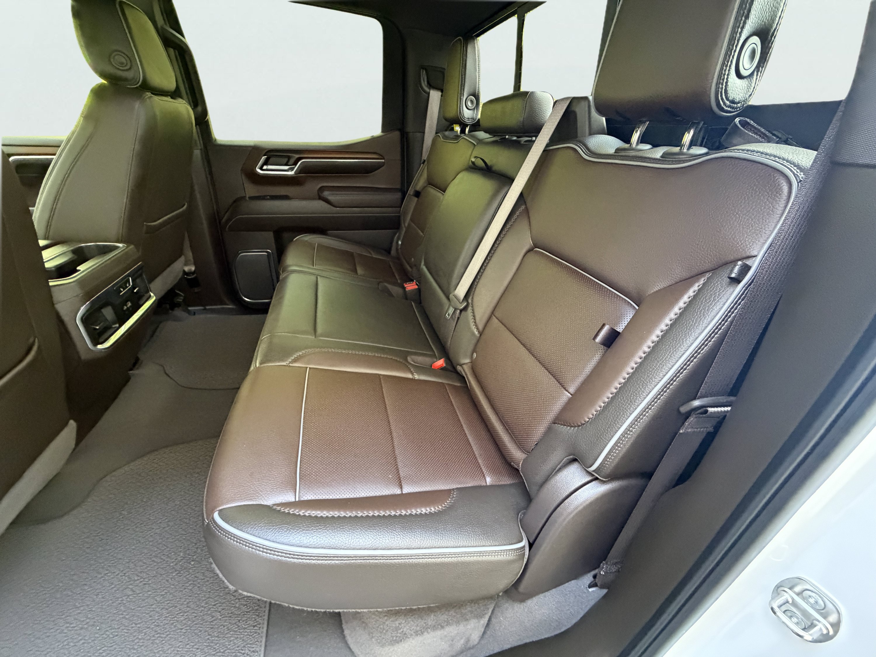 Used 2024 GMC Sierra 1500 Denali w/ Denali Reserve Package AWD/4WD image 30