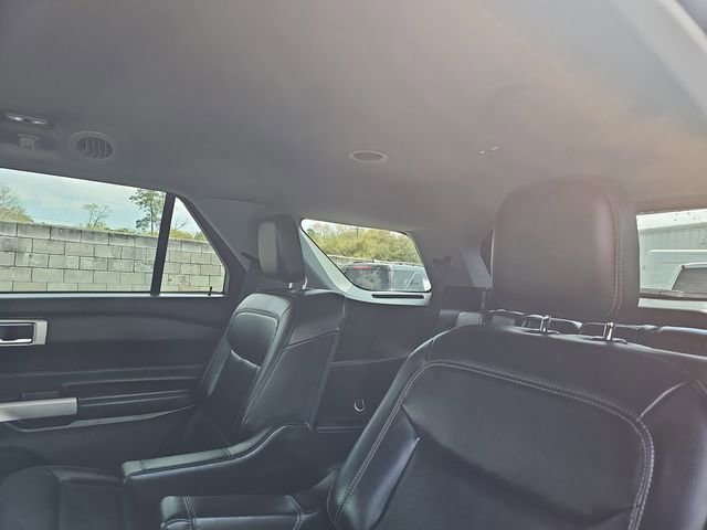 Used 2023 Ford Explorer XLT w/ Equipment Group 202A image 17