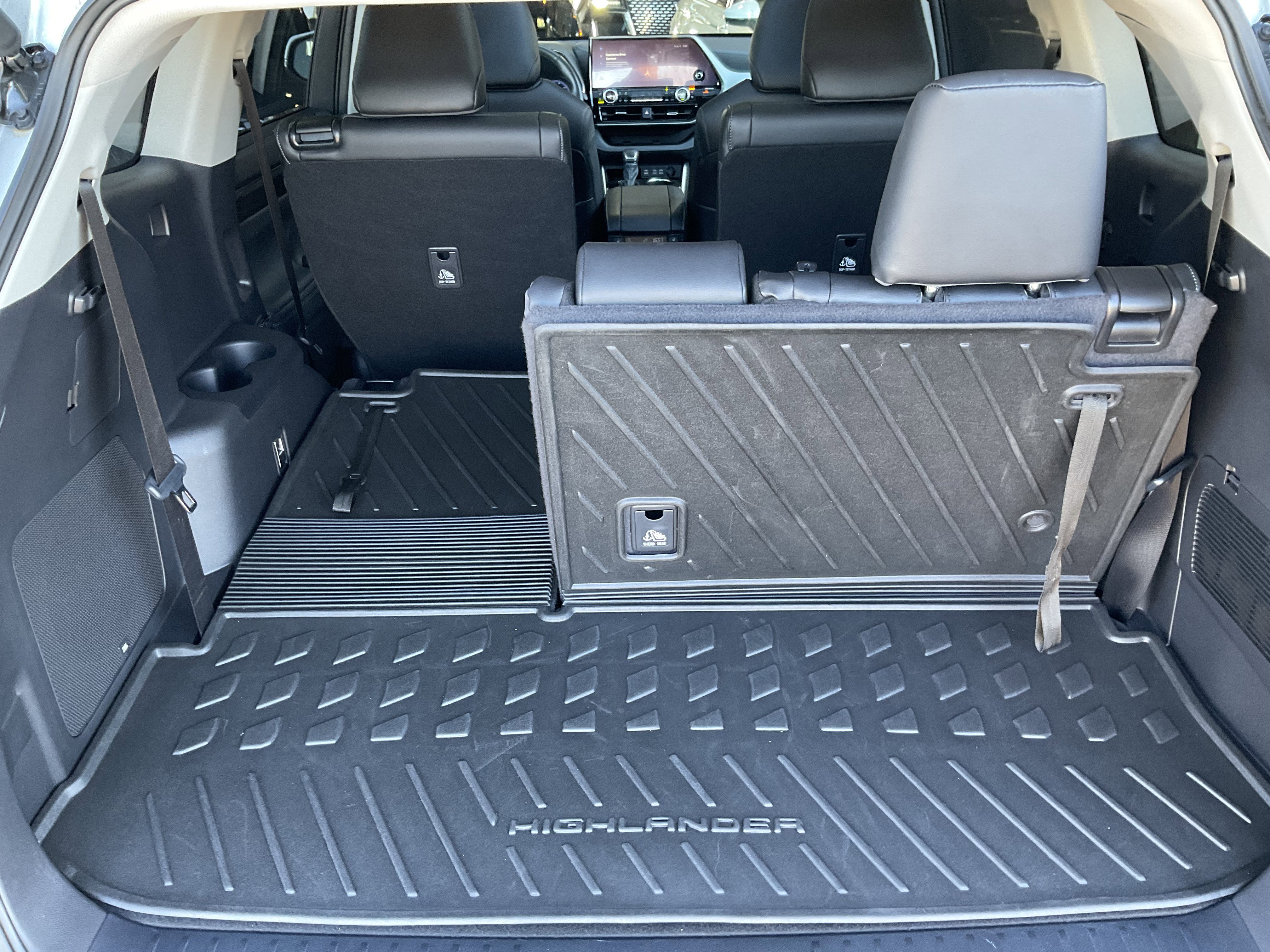 Used 2024 Toyota Highlander Platinum image 50