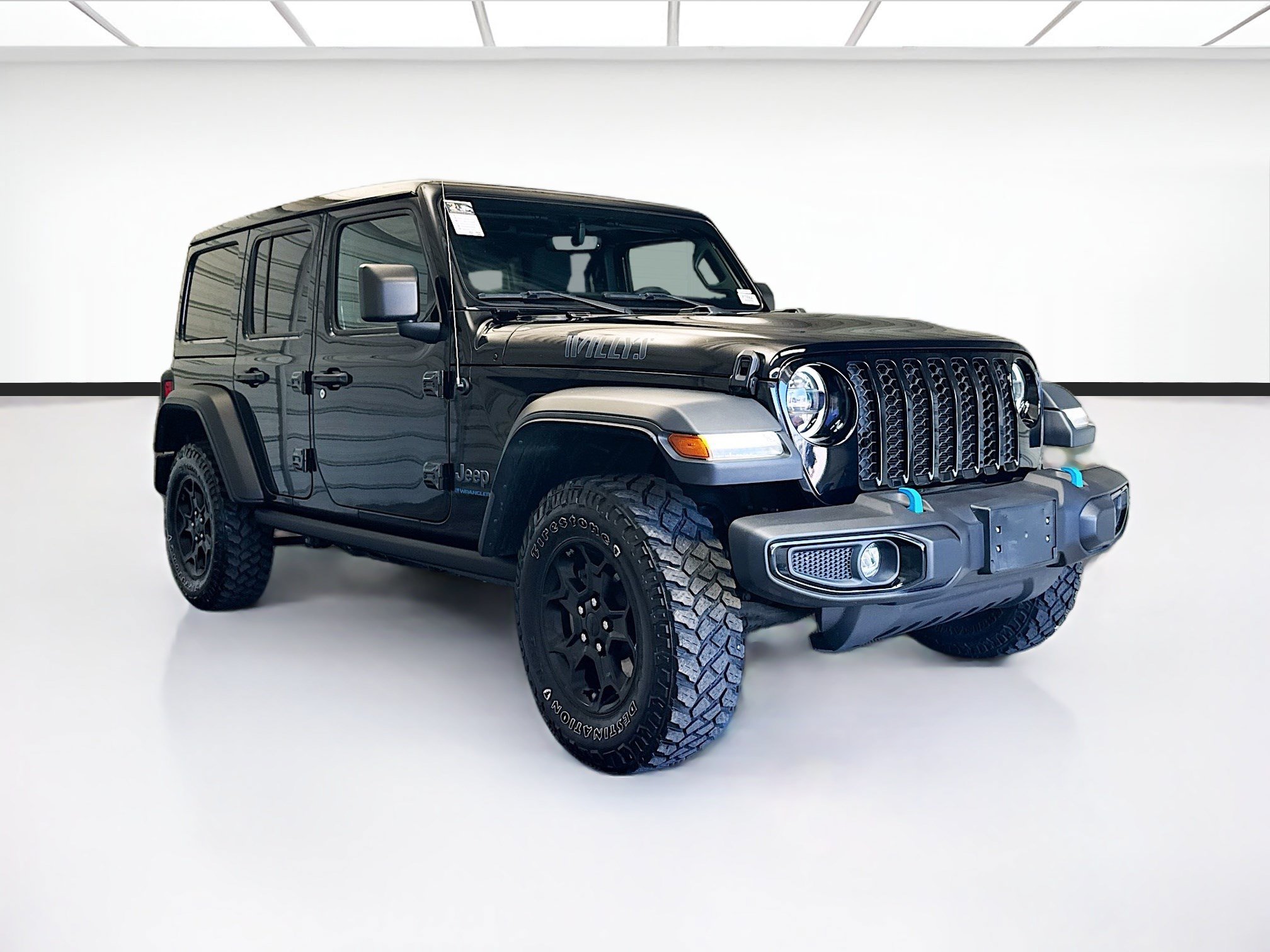 Used 2023 Jeep Wrangler Unlimited w/ Sun & Screen Package AWD/4WD image 3
