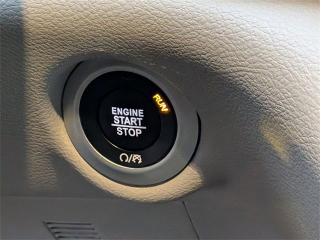 Used 2024 Chrysler Pacifica Touring-L image 24