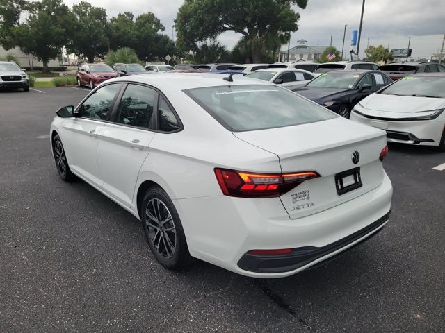 Certified 2023 Volkswagen Jetta Sport FWD image 16