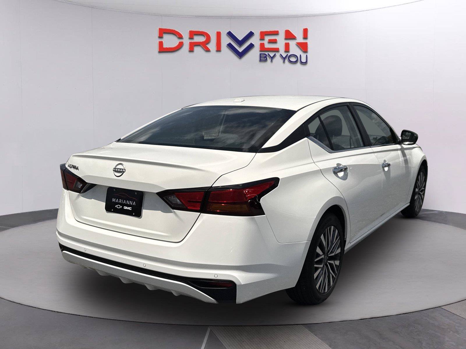 Used 2025 Nissan Altima 2.5 SV FWD image 4