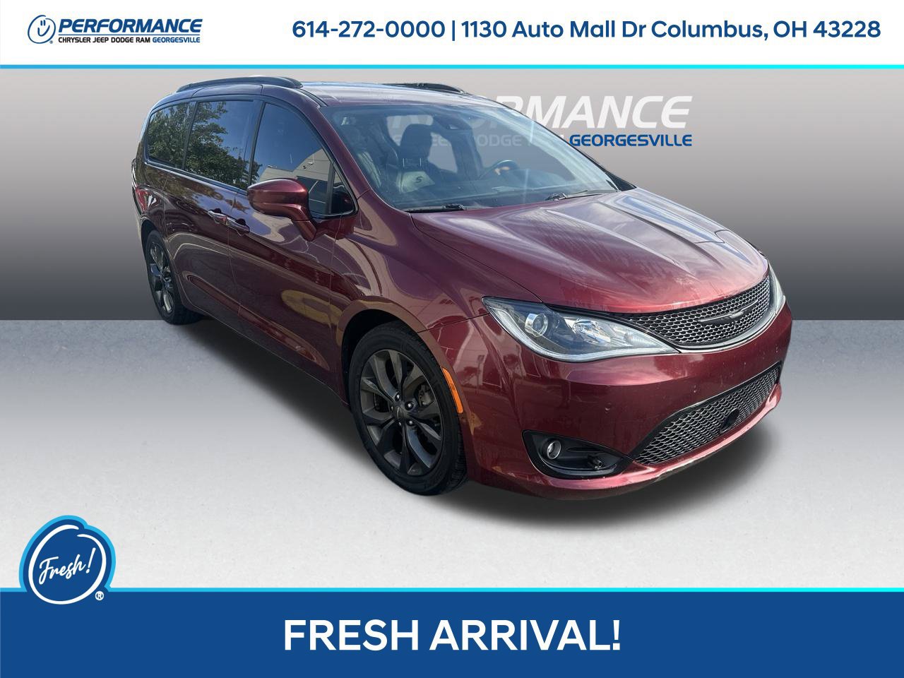 Used 2019 Chrysler Pacifica Touring-L Plus w/ Advanced Safetytec Group FWD image 1