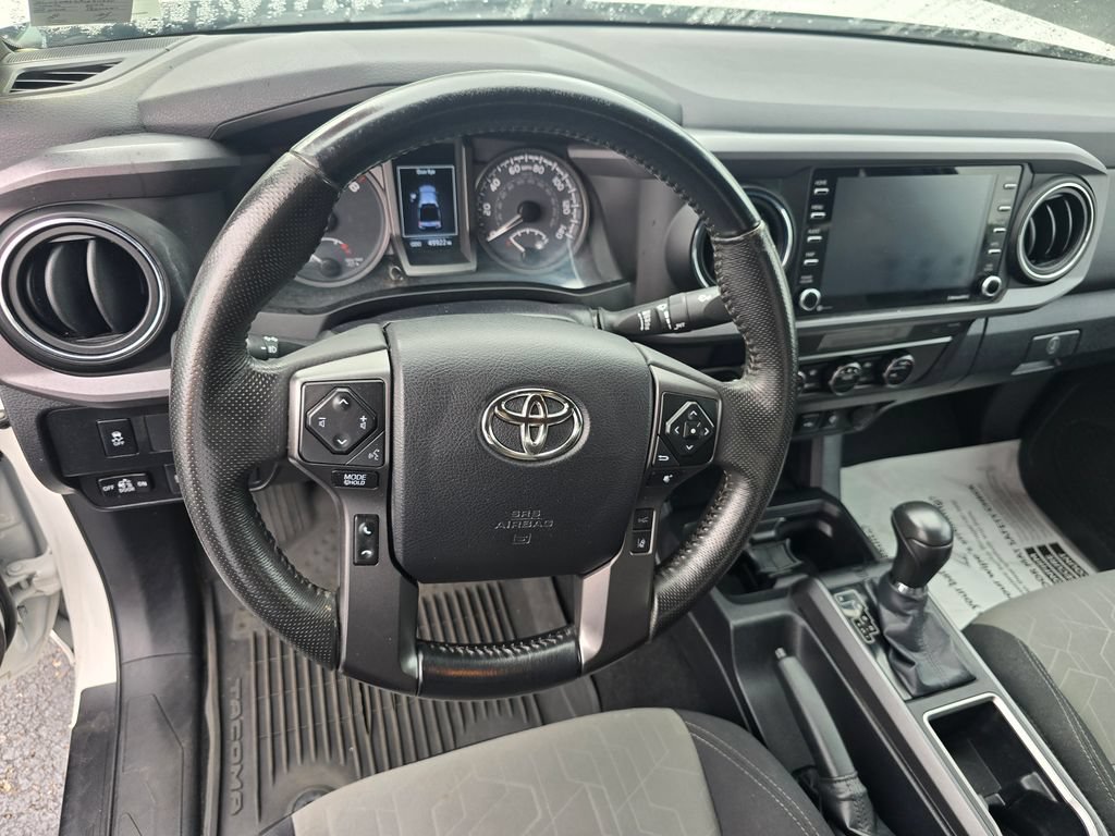 Used 2023 Toyota Tacoma TRD Off-Road w/ Technology Package AWD/4WD image 17