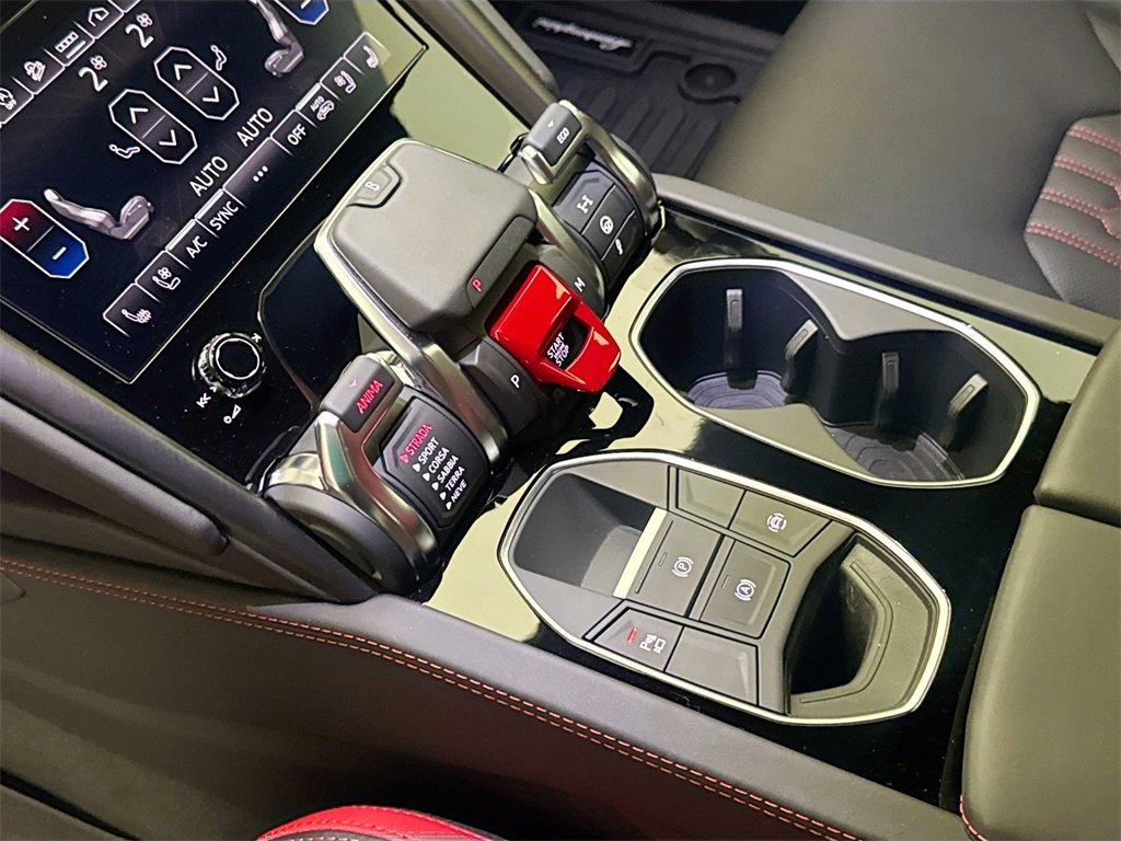 Used 2024 Lamborghini Urus S image 17